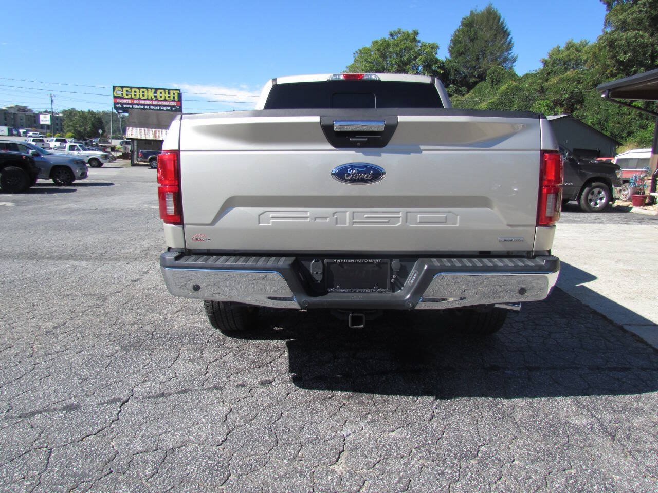 Used 2018 Ford F150 XLT w/ Equipment Group 302A Luxury AWD/4WD image 4