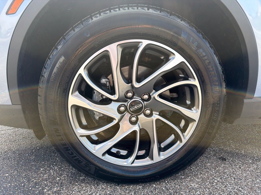 Used 2022 Lincoln Corsair AWD w/ Equipment Group 101A image 10