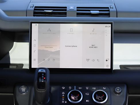 New 2025 Land Rover Defender 110 X-Dynamic SE image 11