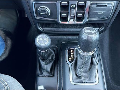 Used 2025 Jeep Wrangler Sahara 4xe w/ Safety Group image 17