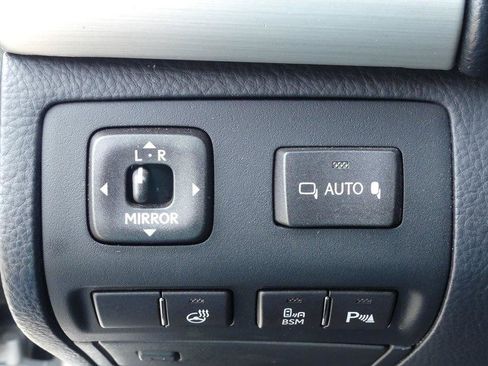 Used 2014 Lexus LS 460 w/ Comfort Package RWD image 14