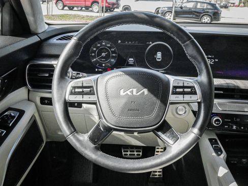 Used 2024 Kia Telluride SX Prestige image 18
