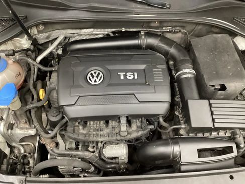 Used 2017 Volkswagen Passat 1.8T SE FWD image 22