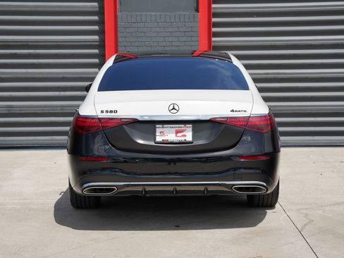 Used 2024 Mercedes-Benz S 580 4MATIC Sedan w/ AMG Line image 11