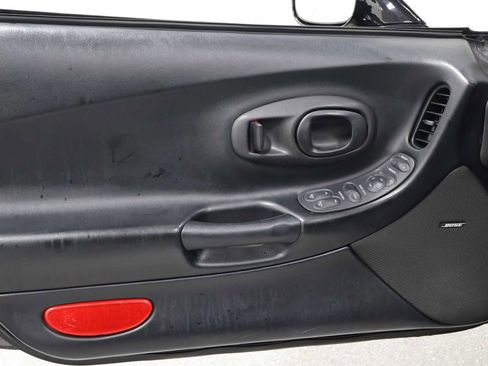 Used 1998 Chevrolet Corvette Convertible w/ Memory Pkg RWD image 15