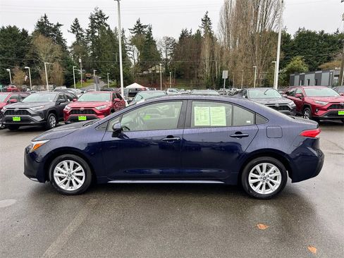 Certified 2024 Toyota Corolla LE image 4