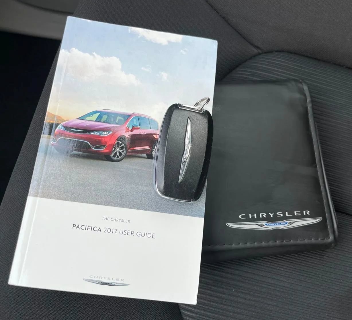 Used 2017 Chrysler Pacifica Touring FWD image 45