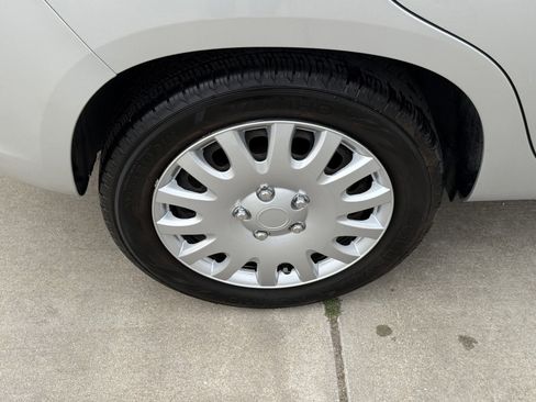 Used 2015 FIAT 500L Pop image 12