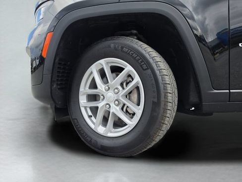 Certified 2025 Jeep Grand Cherokee Laredo X w/ Luxury Tech Group I RWD image 40