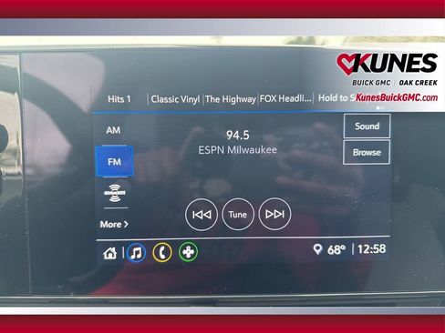 Used 2025 Chevrolet Trax LS image 33