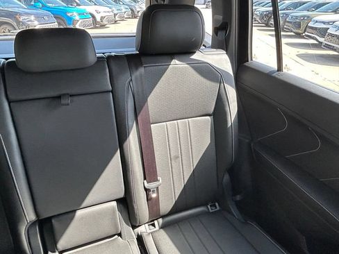 Certified 2023 Volkswagen Tiguan SE R-Line FWD image 14