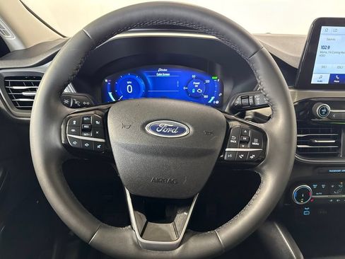 Used 2022 Ford Escape Titanium AWD/4WD image 23