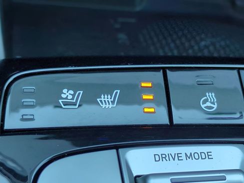 Certified 2023 Hyundai Tucson Limited w/ Cargo Package image 24