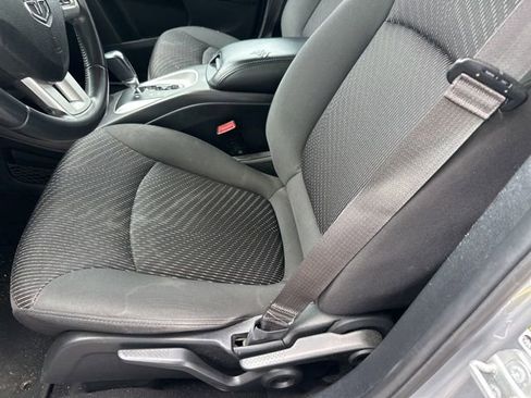 Used 2018 Dodge Journey SE w/ Connectivity Group FWD image 10