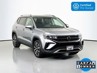 Certified 2022 Volkswagen Taos SE w/ Panoramic Sunroof Package