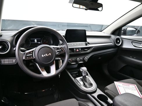 Used 2023 Kia Forte LXS FWD image 11