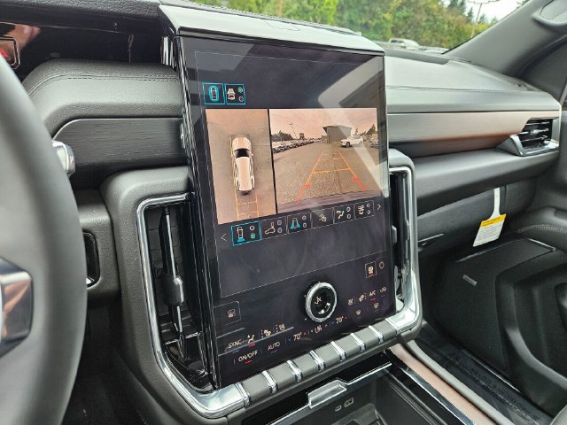 New 2026 GMC Yukon Denali w/ Denali Reserve Package AWD/4WD image 35