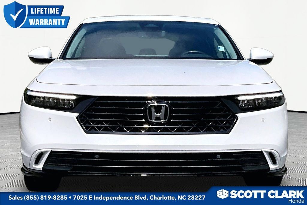 Used 2024 Honda Accord EX-L image 2