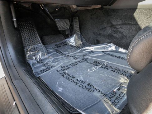 Used 2024 Genesis G80 image 15