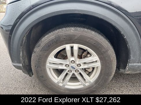 Used 2022 Ford Explorer XLT w/ Equipment Group 202A image 9