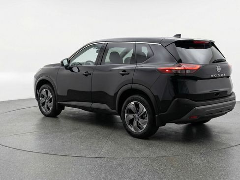 Used 2025 Nissan Rogue SV image 6