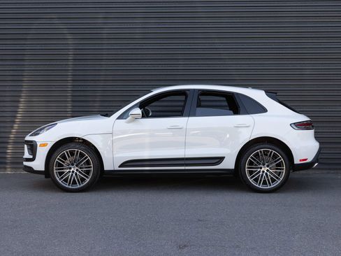 Certified 2026 Porsche Macan image 2