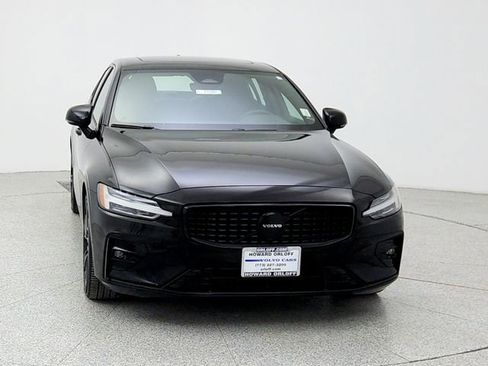 Used 2023 Volvo S60 B5 Plus w/ Climate Package image 2