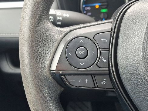 Used 2020 Toyota RAV4 LE image 22