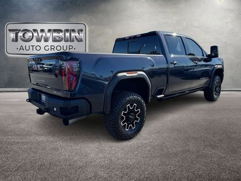 Used 2024 GMC Sierra 2500 AT4X AWD/4WD image 4