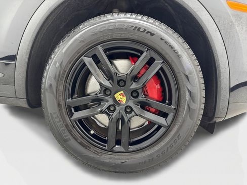 Used 2016 Porsche Cayenne AWD/4WD image 49