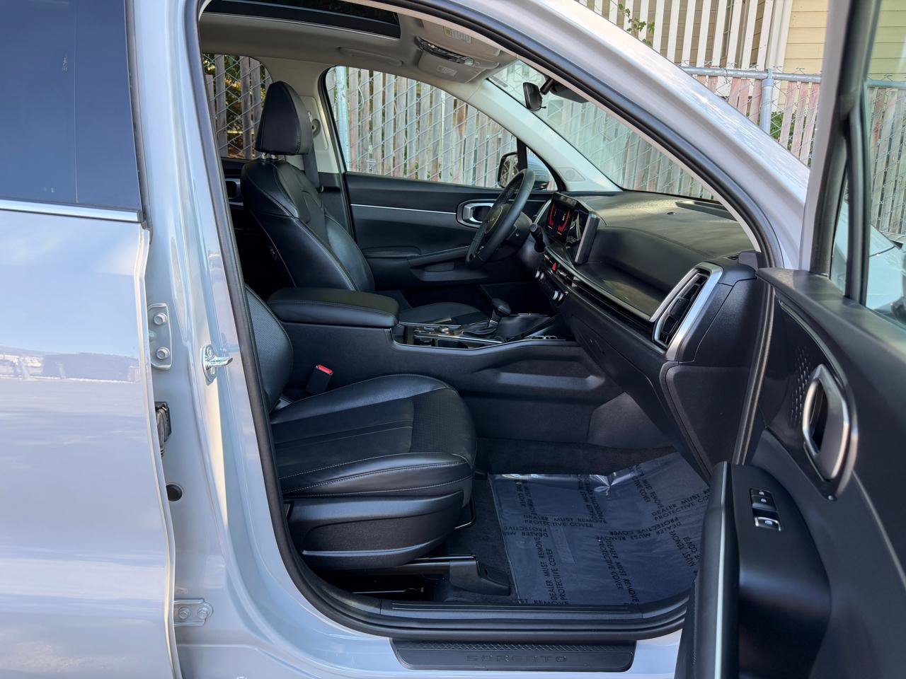 Used 2025 Kia Sorento S w/ Panoramic Sunroof Package AWD/4WD image 23