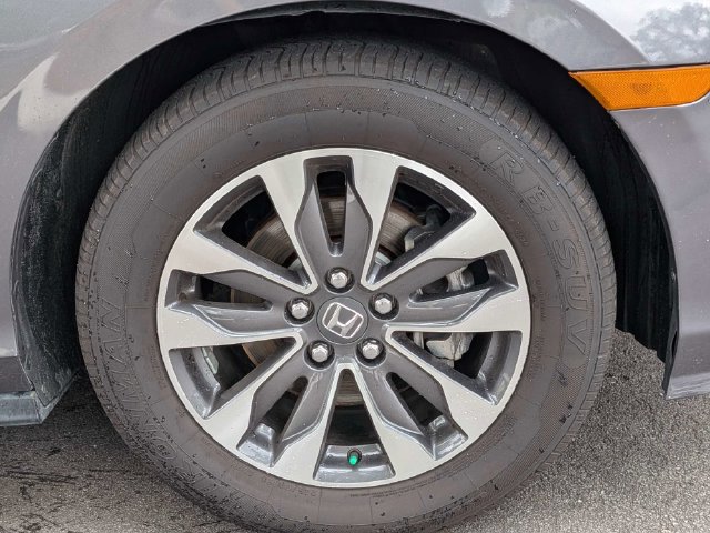 Used 2024 Honda Odyssey EX-L image 11