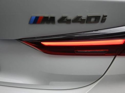 Used 2022 BMW M440i Coupe w/ Premium Package image 18