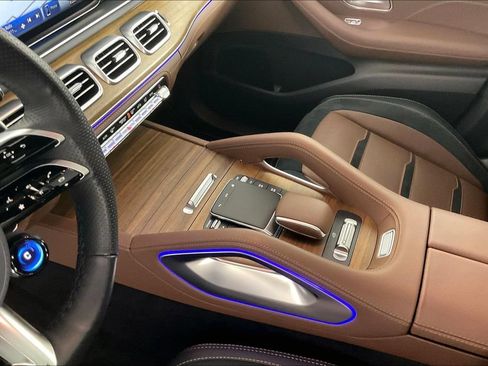 Certified 2025 Mercedes-Benz GLS 63 AMG 4MATIC image 12