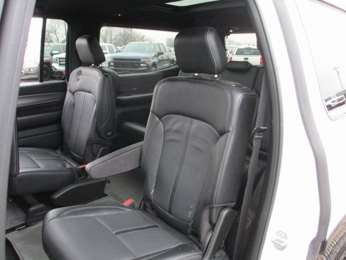 Used 2024 Jeep Wagoneer Series II image 22