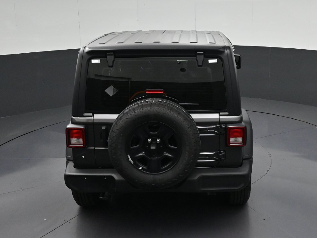 Used 2026 Jeep Wrangler Sport AWD/4WD image 16
