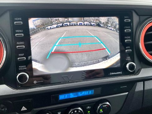 Used 2021 Toyota Tacoma TRD Off-Road image 20