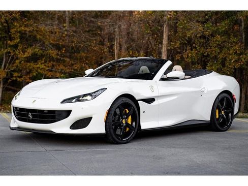 Used 2020 Ferrari Portofino image 1