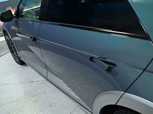 Used 2024 Hyundai Ioniq 5 Limited image 15