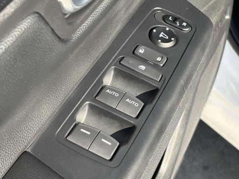 Used 2026 Honda CR-V EX image 16