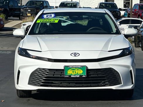 Used 2025 Toyota Camry LE FWD image 10