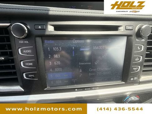 Used 2019 Toyota Highlander XLE AWD/4WD image 13