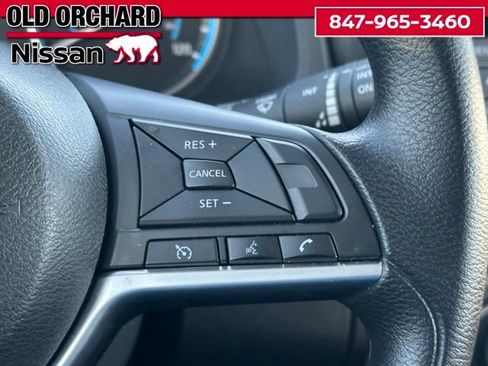 Used 2025 Nissan Leaf S image 20