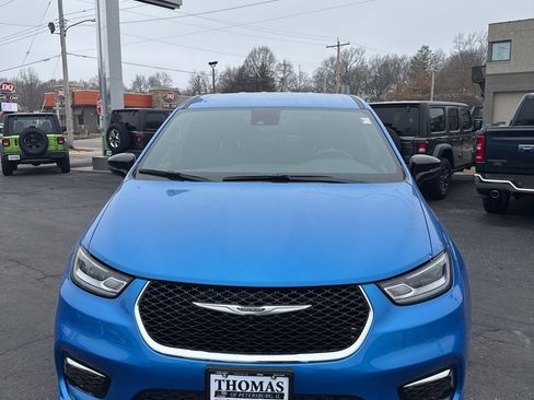 New 2026 Chrysler Pacifica Select image 7