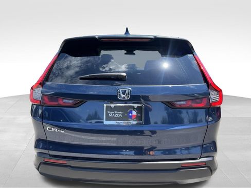 Used 2025 Honda CR-V LX image 6