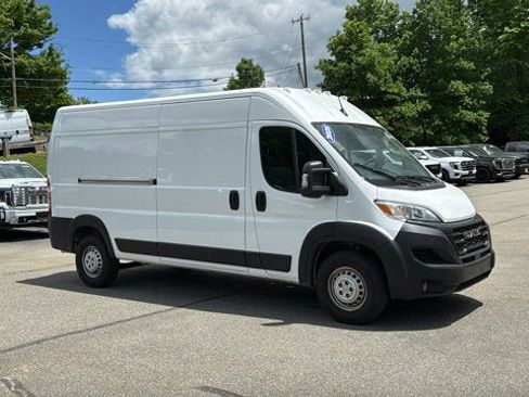 Used 2026 RAM ProMaster 2500 w/ Convenience Group FWD image 2