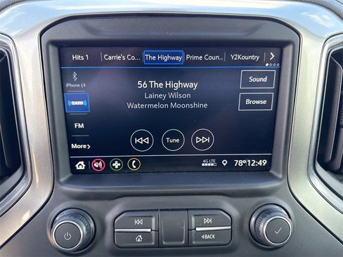 Used 2021 Chevrolet Silverado 1500 LT image 17