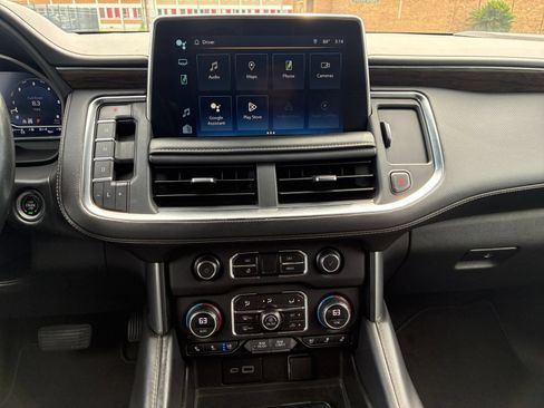 Used 2023 Chevrolet Tahoe Premier AWD/4WD image 14