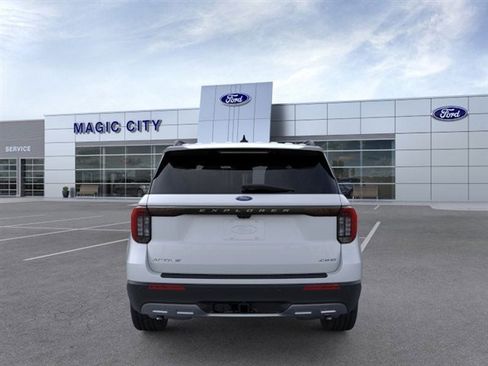 New 2026 Ford Explorer Active image 5