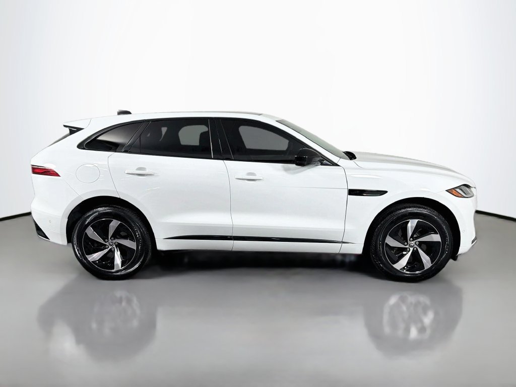 Certified 2025 Jaguar F-PACE R-Dynamic S AWD/4WD image 4